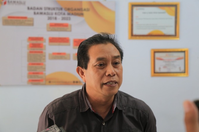 Kokok Heru Purwoko, Pengamat Politik dari Masyarakat Transparansi Madiun