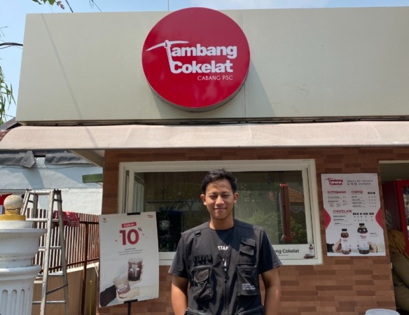 BIKIN KETAGIHAN: Beragam minuman cokelat hadir di Tambang Cokelat dan siap memanjakan para pencintanya. (ISTIMEWA)