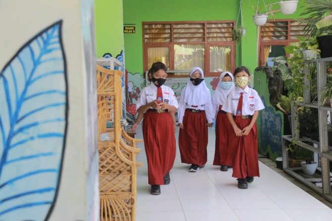 BELAJAR: Ilustrasi siswa SD. (DOK. RADAR MADIUN)