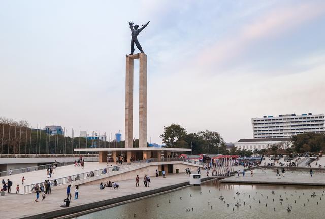 Taman Lapangan Banteng, Jakarta. (Sumber Foto: Shutterstock)