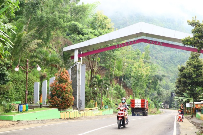 FISIK: Rencana pembangunan infrastuktur tahun depan bakal difokuskan di kawasan perbatasan Pacitan. (DOKUMEN JAWA POS RADAR PACITAN)