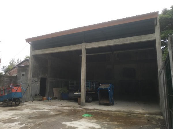 SUDAH RAMPUNG: TPS di Jalan Kapten Saputro yang direhab menjadi TPS 3R, Senin (26/12). (RAHMA DWI LESTARI/JAWA POS RADAR MADIUN)