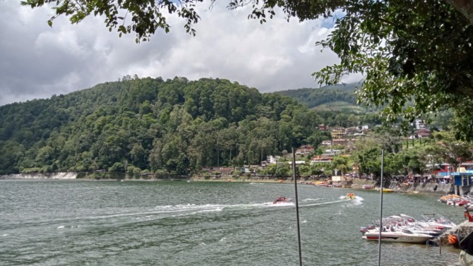 WISATA: Disparpora persilakan tempat wisata buka 100 persen saat Nataru. (NUR CAHYONO/JAWA POS RADAR MAGETAN)