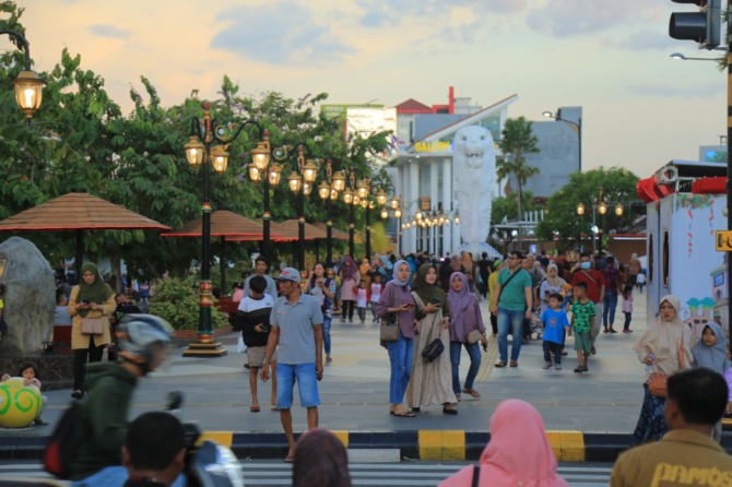 Ilustrasi Foto : Objek wisata dan pusat perekonomian baru menjadi senjata Pemkot Madiun menggaet investor untuk menanamkan modalnya. (Dokumen/JAWA POS RADAR MADIUN)