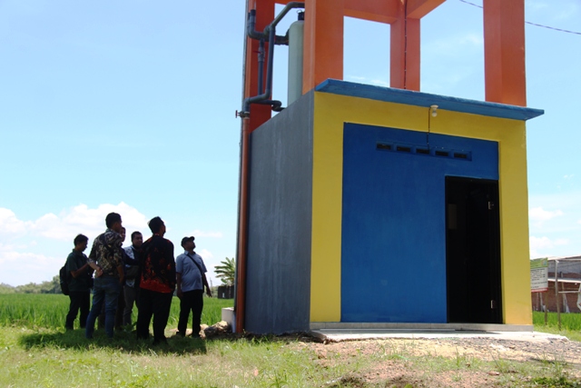 AIR MINUM: Pemkab Ngawi mendapat bantuan dana Rp 10,4 miliar dari pusat untuk pembangunan dan peningkatan SPAM. (ASEP SYAEFUL BACHRI/JAWA POS RADAR NGAWI)