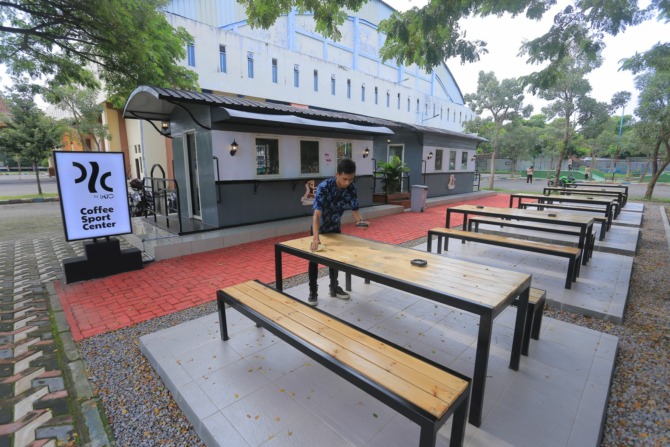 SOFT OPENING: Coffee sport center (CSC) di sisi timur GOR Wilis dibuka beberapa hari lalu. (BAGAS BIMANTARA/JAWA POS RADAR MADIUN)