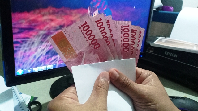 Ilustrasi THR keagamaan.(Dokumen/Radar Magetan)