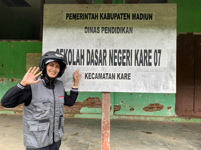 Ilustrasi Foto : Kepala Dikbud Kabupaten Madiun Siti Zubaidah saat meninjau SDN Kare 07 beberapa waktu lalu. (istimewa)