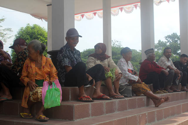Dinsos Kabupaten Madiun terus mendorong kemandirian keluarga penerima manfaat melalui program graduasi bansos sebagai upaya mengurangi ketergantungan bantuan. DOK RADAR MADIUN