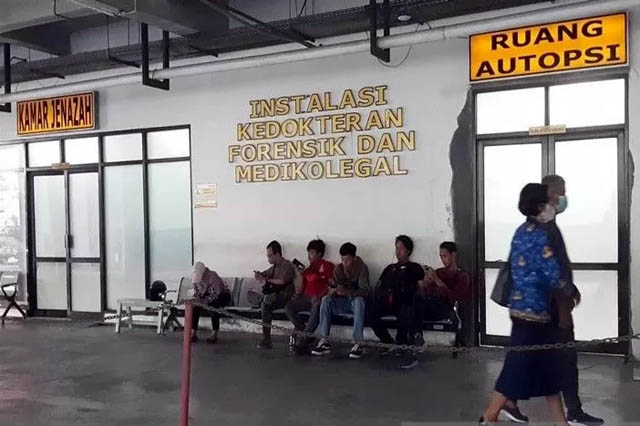 Suasana Instalasi Kedokteran Forensik dan Medikolegal RSUD Moewardi Surakarta, Senin (22/5). (Bambang Dwi Marwoto/Antara)
