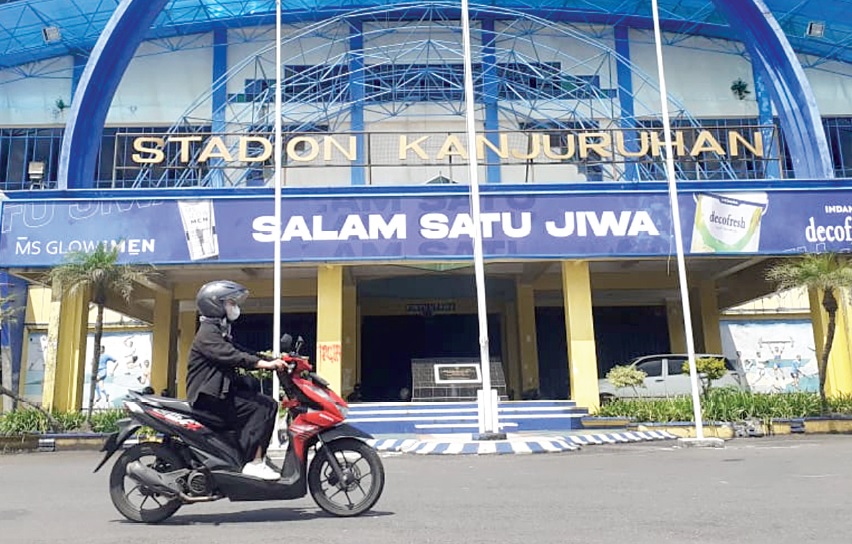 SEGERA DIMULAI: Seluruh bagian di Stadion Kanjuruhan bakal direnovasi pemerintah pusat. Sudah ada dana Rp 390 miliar yang tersedia.