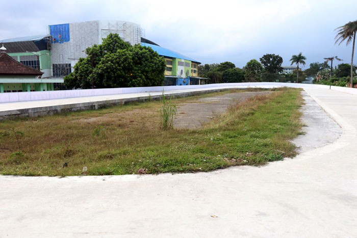 Lintasan sepatu roda sepanjang 200 meter di area GOR Ken Arok akan dilengkapi dengan beberapa fasilitas agar memenuhi standar nasional, kemarin (6/7).