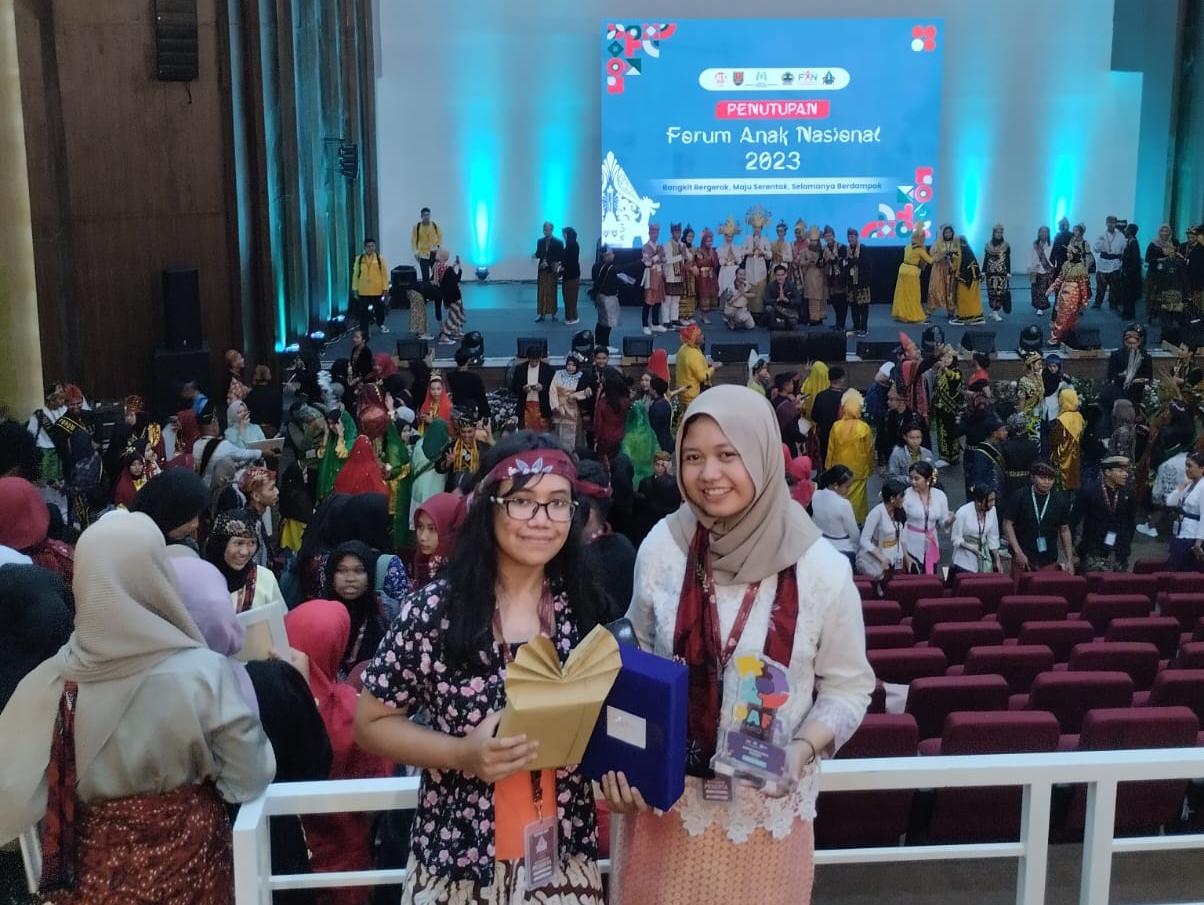 Naura Attaya dan Rara Izzah dalam Forum Anak Nasional 2023 yang berlangsung di Semarang, 22-23 Juli kemarin.