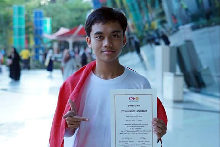 M. Zaidan Naja usai meraih honorable mention Olimpiade Fisika Internasional di Tokyo, Jepang pada 17 Juli lalu.