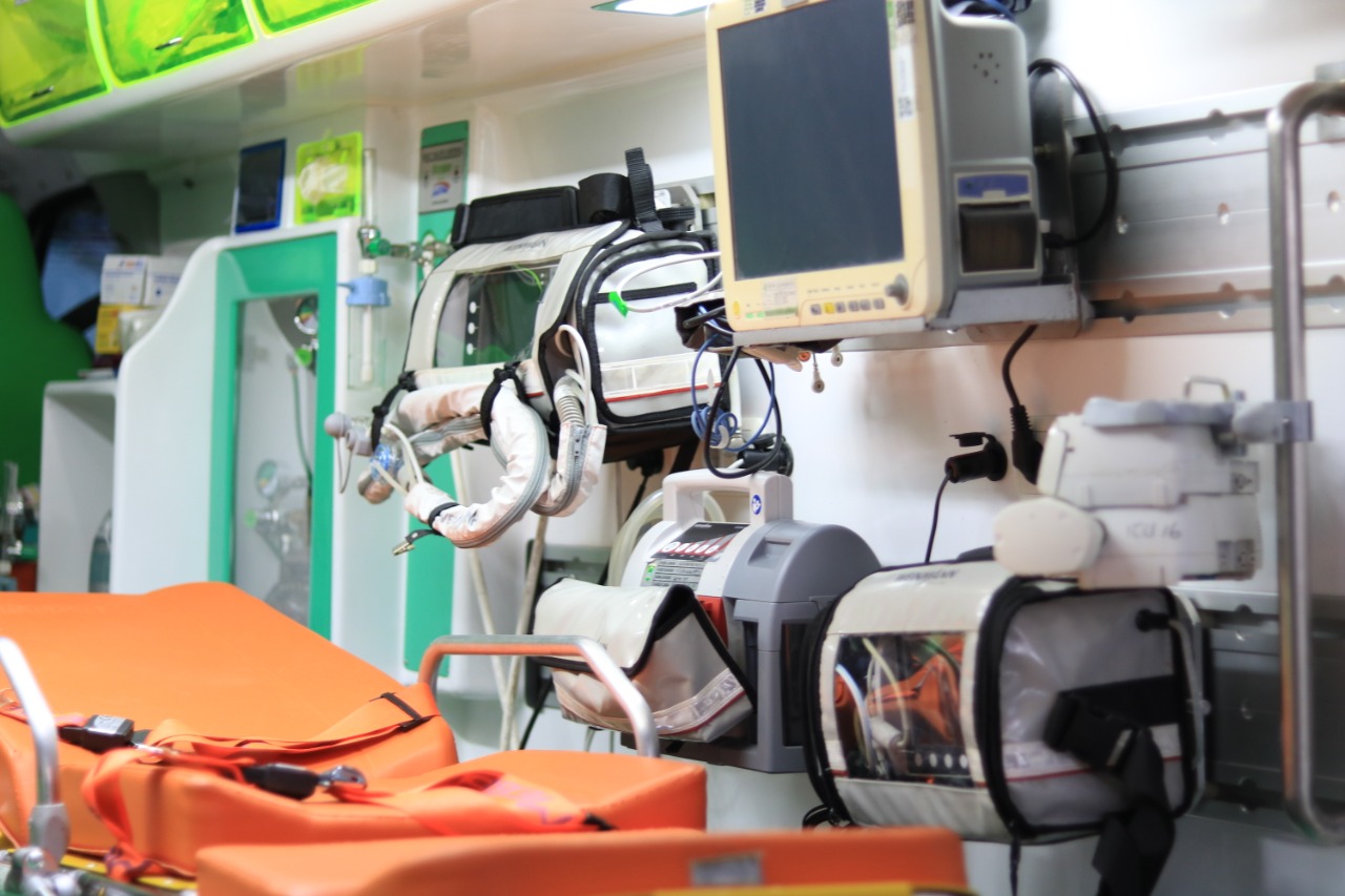 Ambulans gratis PSC 119 dilengkapi dengan peralatan medis tanggap darurat