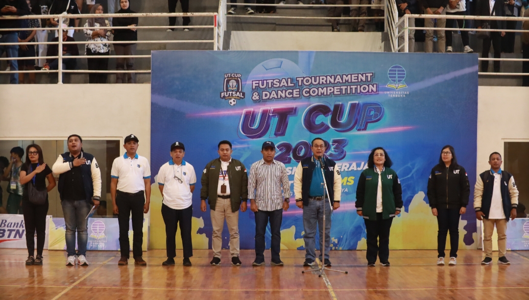 Pembukaan UT Cup 2023 yang menyajikan turnamen futsal dan dance competition