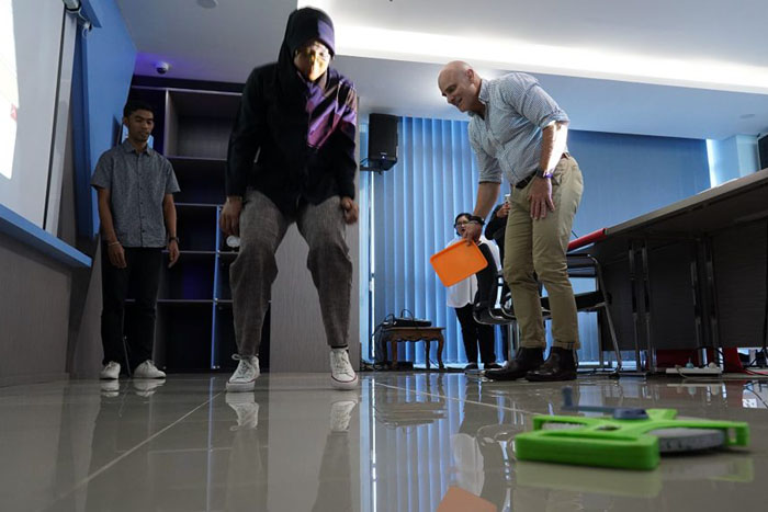Proses workshop dan pengumpulan data penelitian kolaborasi FIK UM dan Universitas Wollongong Australia