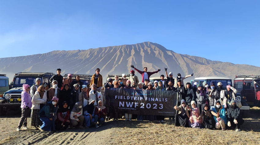 Fieldtrip finalis Nusantara Writing Festival 2023 di Bromo