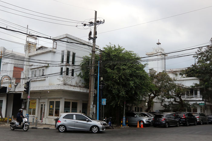 Simpang empat Kajoetangan depan Kafe Lafayette akan menjadi titik start penataan Jalan Semeru Kota Malang, Oktober depan.