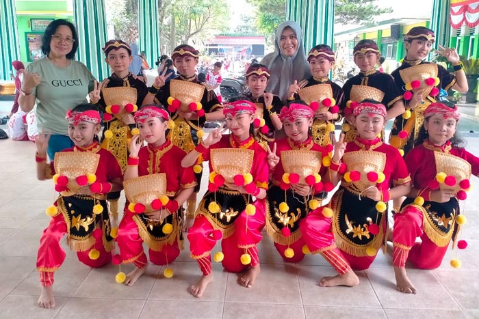 Tim tari SDN Tunjungsekar 1 Kota Malang berprestasi