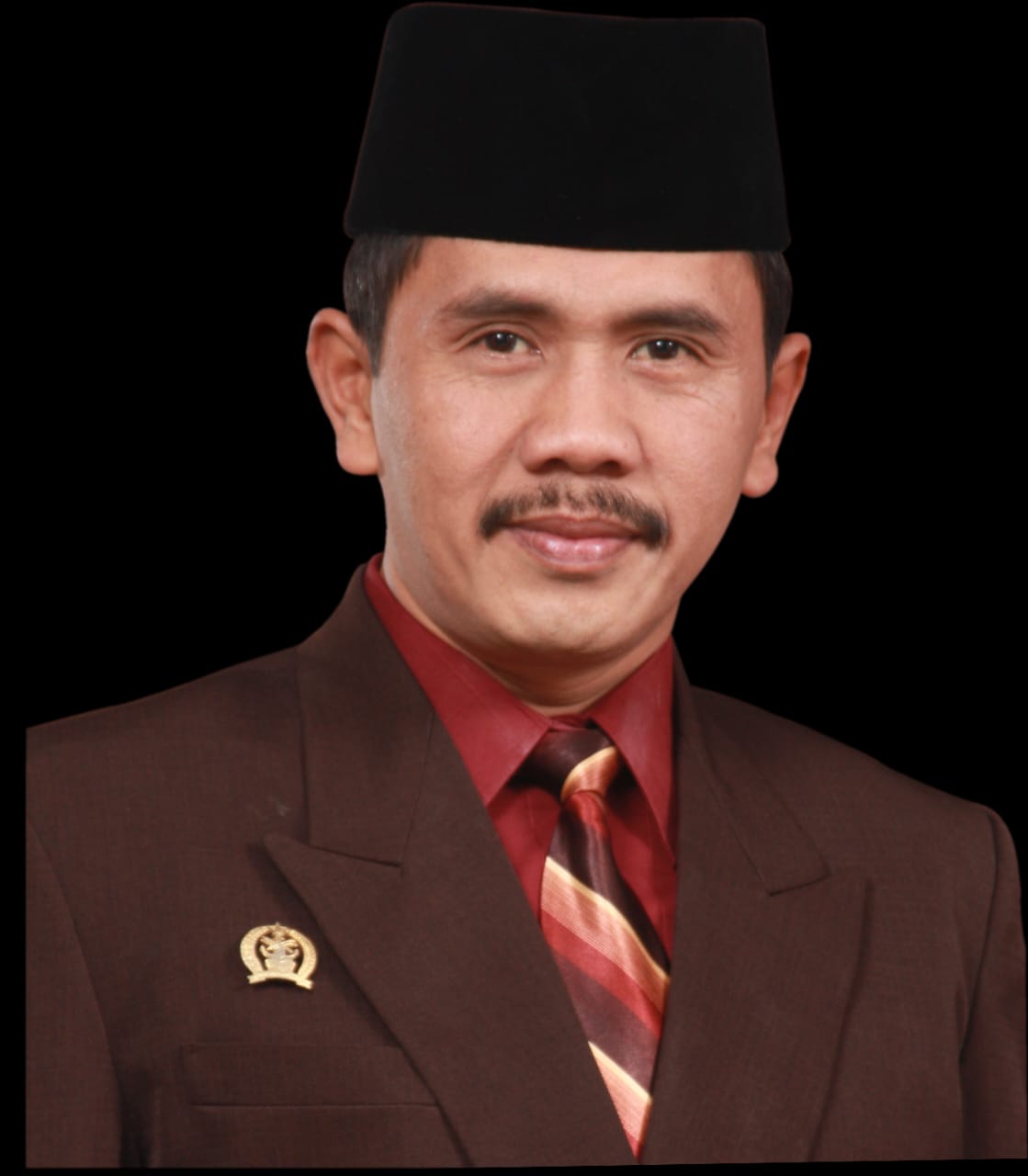 TOTALITAS : Kepala Sekolah Drs H.  Abdul Mujib Syadzili MSi yang memimpin SMK NUSA menjadi salah satu SMK terbaik di Kabupaten Malang.