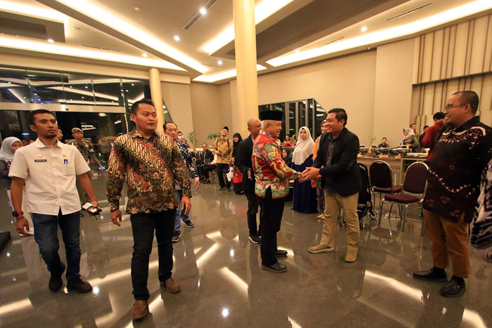 Suasana lobi bintang lima Grand Mercure Hotel Kota Malang