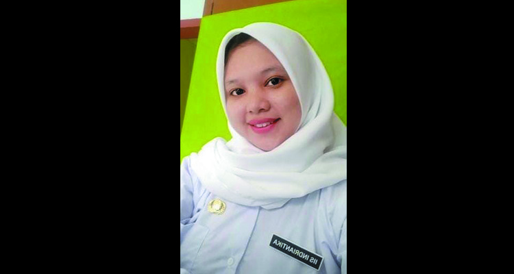 Iis Indriantika, S.Pd