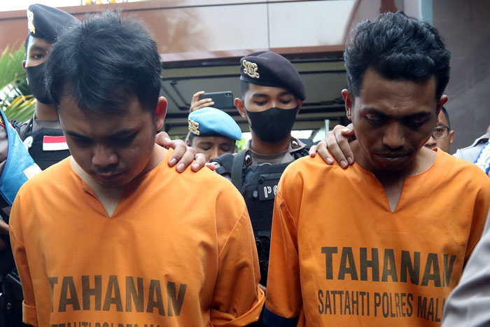 SADIS: Exza Candra Dwipa dan Ahwan Nuroh digelandang di Polres Malang pada Juni 2023 lalu.