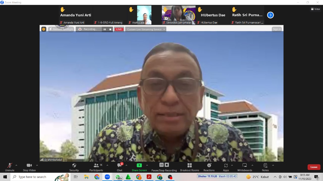 Wakil Rektor I UM Prof. Dr. Ibrahim Bafadhal, M.Pd. membuka orientasi 2090 Mahasiswa Baru PPG Daljab Angkatan 3 Kemendikbudriatek 2023