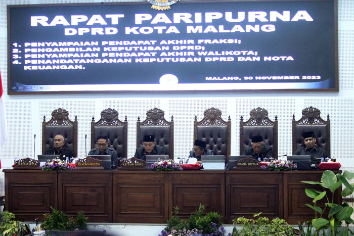 Rapat paripurna di DPRD Kota Malang untuk persetujuan APBD 2024