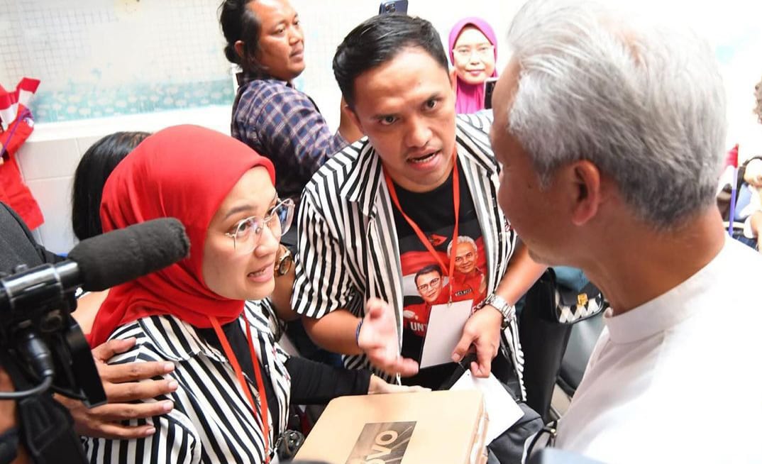 Kader PDIP Kota Malang berbincang dengan capres Ganjar Pranowo