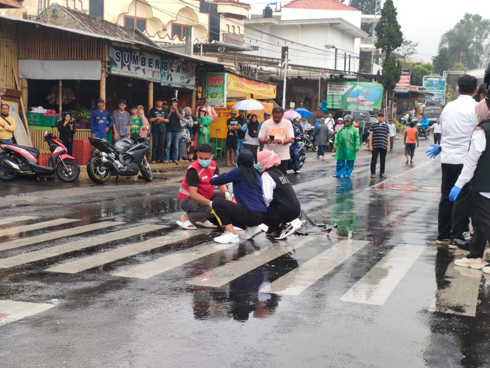 TRAGIS: Seorang gadis asal Ngantang tewas seketika dalam kecelakaan yang terjadi di Jalan Bukit Berbunga, Rabu (6/12).