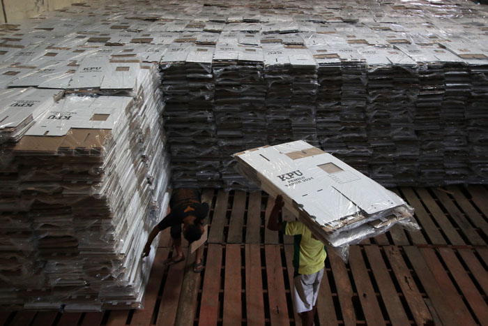 Logistik KPU di Malang untuk Pemilu 2024 disimpan di sebuah gudang