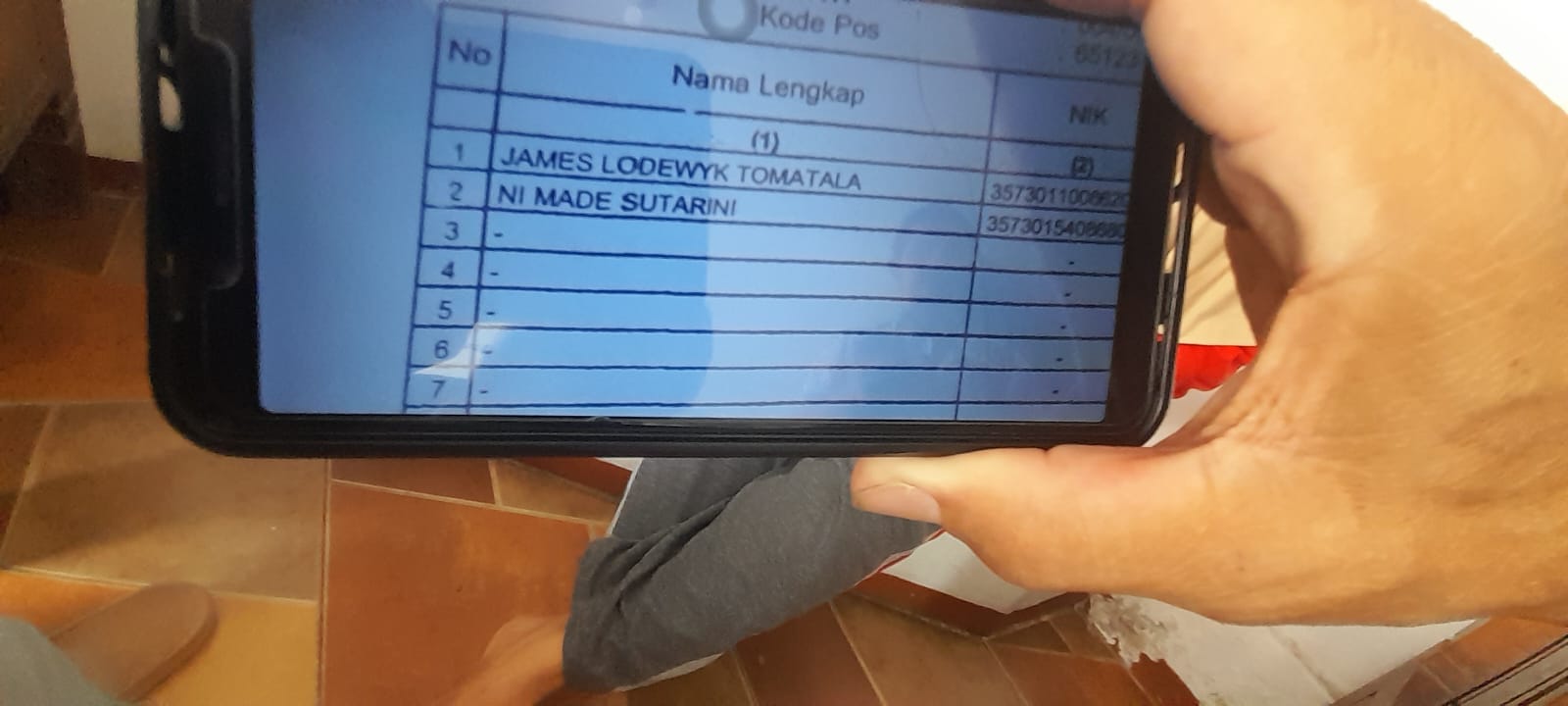 Kartu Keluarga (KK) pelaku dan korban