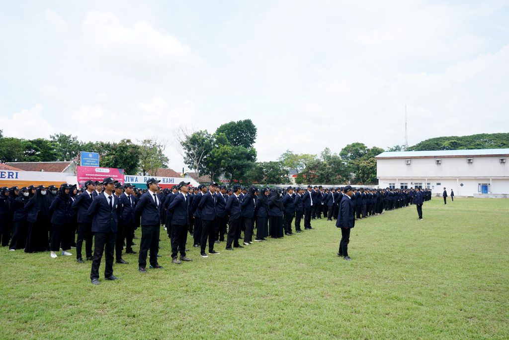 Diklat mahasiswa UM di Lanal Malang