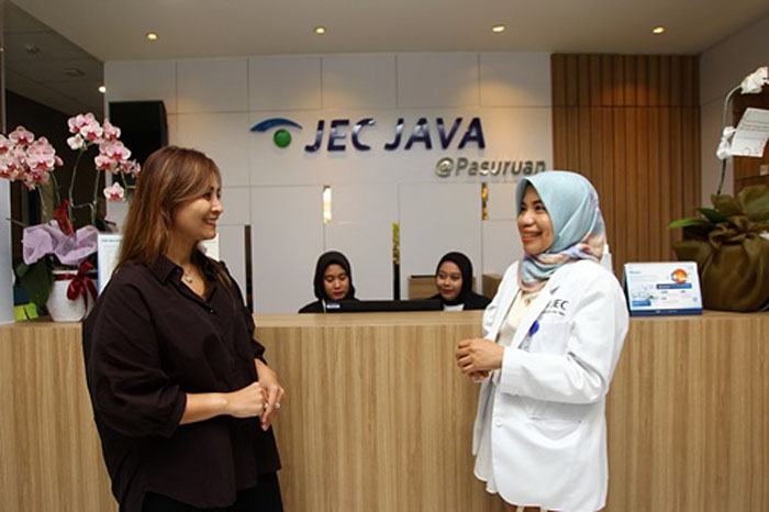 (01)	TERBAIK: Klinik Utama Mata JEC JAVA @ Pasuruan yang merupakan cabang baru jaringan eye care leader di Indonesia, JEC Eye Hospital and Clinics