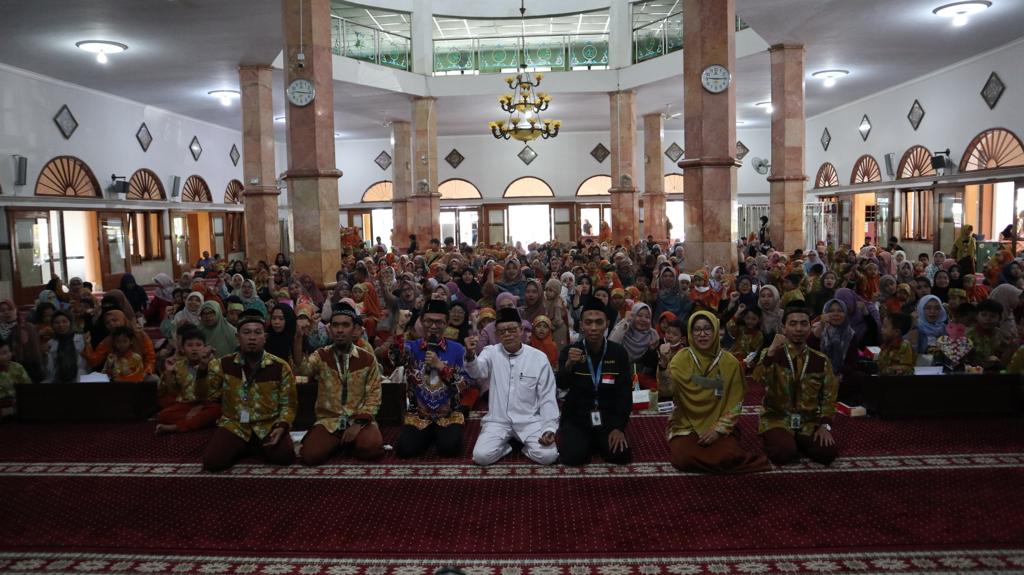 KOLABORASI : Kegiatan parenting bersama Kak Acun memperingati hari Ibu yang diikuti wali murid SDIT Ahmad Yani,&nbsp;Desember&nbsp;lalu.