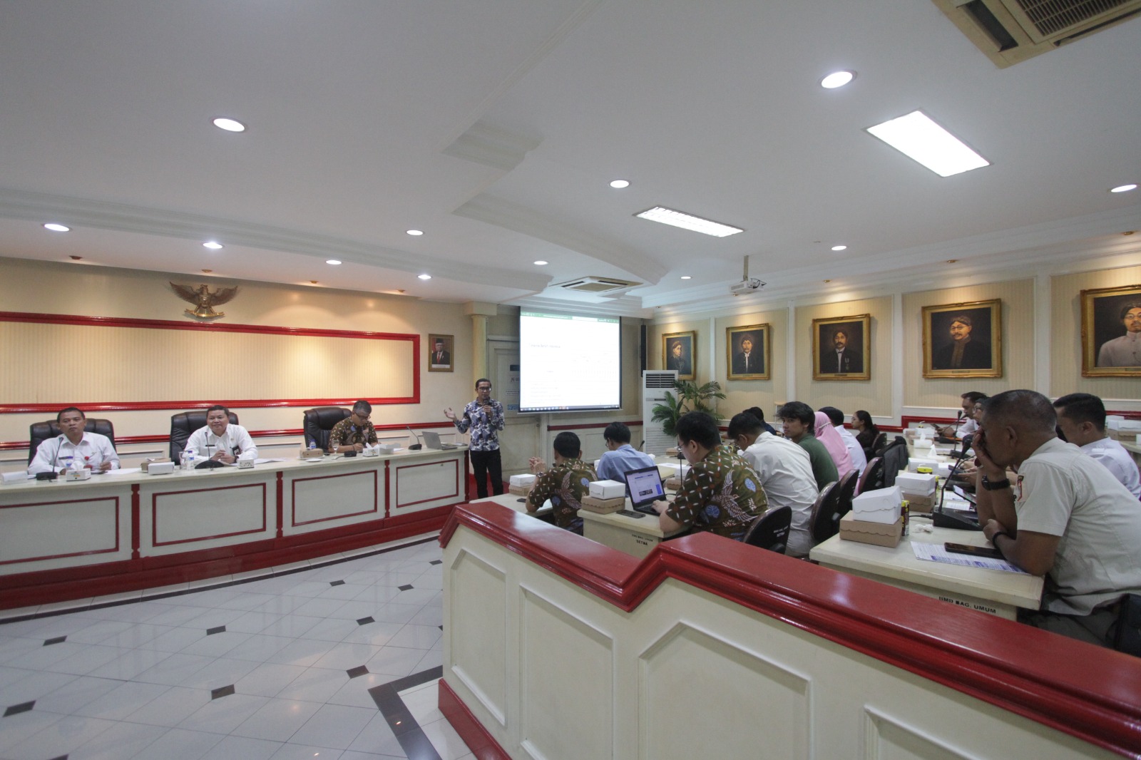 Sebagai pilot project  dalam program Indonesia Bersih 2024, Pemkab Malang terus melakukan koordinasi antarperangkat daerah untuk mematangkan langkah dan strategi.