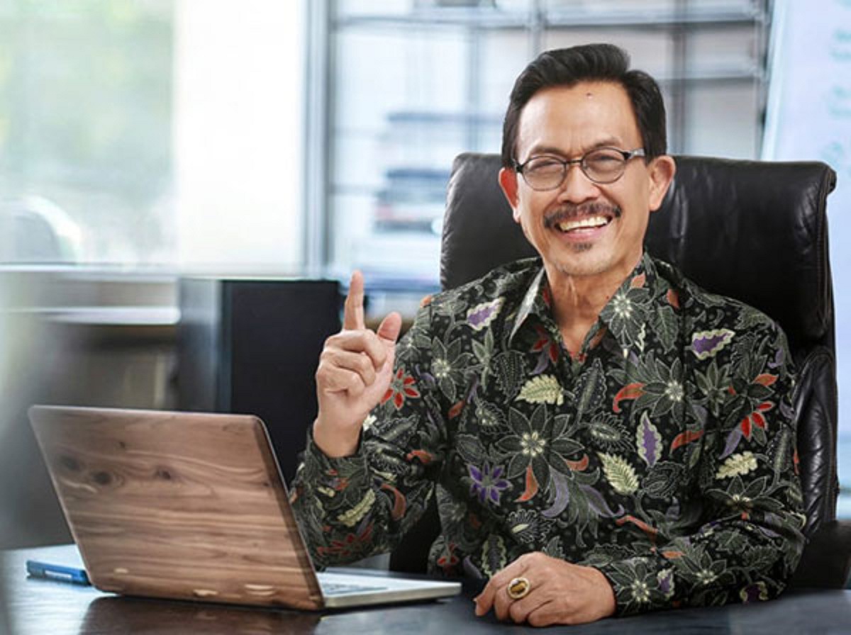 Prof Dr M. Zainuddin, Guru Besar Sosiologi Agama, Guru Besar UIN Maulana Malik Ibrahim Malang.