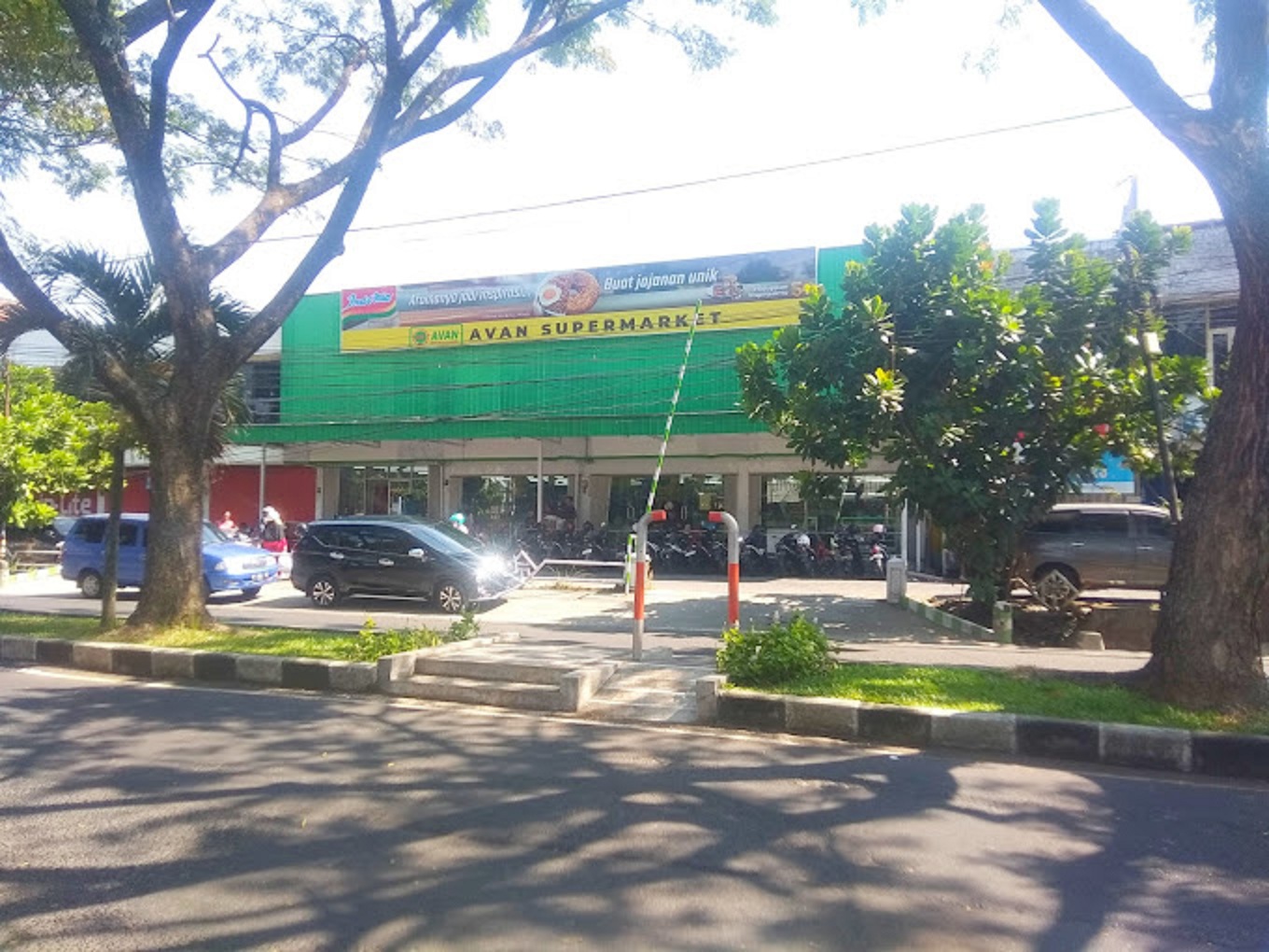 Tampak Depan Avan Swalayan. (Istimewa)