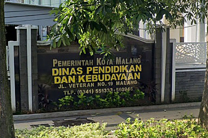 Kantor Disdikbud Kota Malang di Jalan Veteran