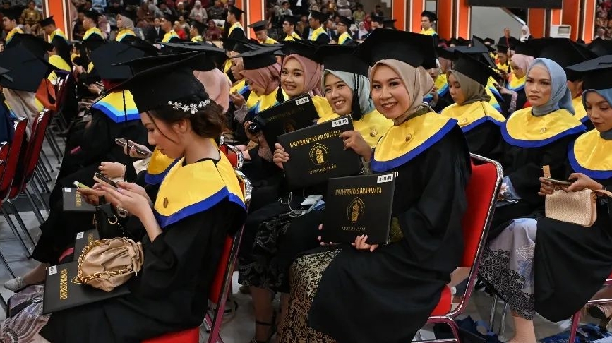 Wisuda mahasiswa Universitas Brawijaya
