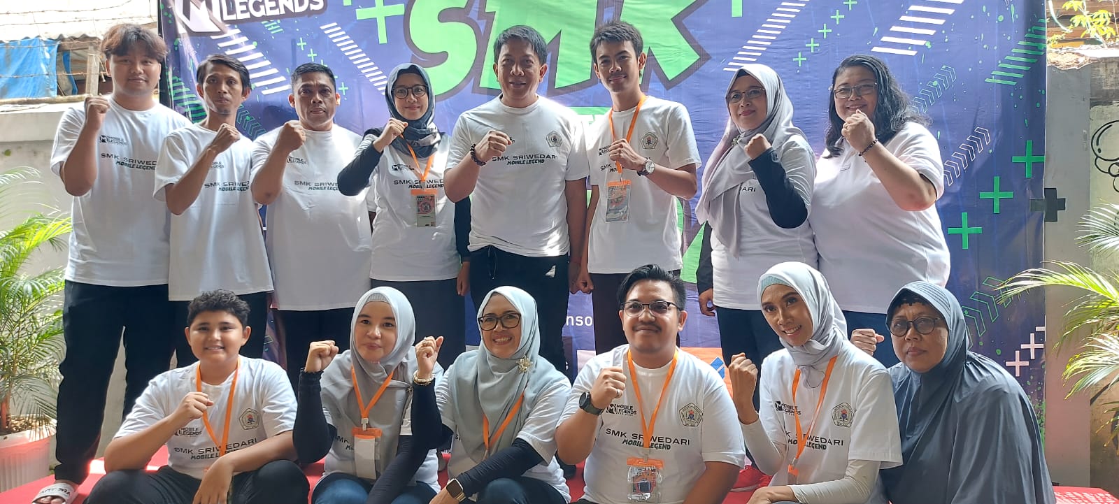 Untuk mengasah manajerial dan kemampuan entrepreneurship, siswa dari tiga jurusan dilibatkan menjadi panitia dalam turnamen ini.