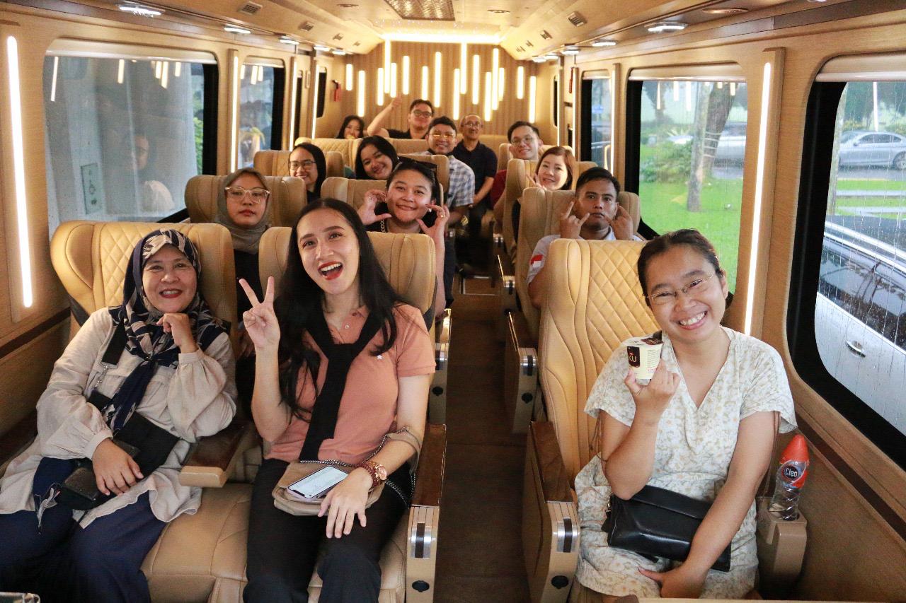 JAMINAN KENYAMANAN: Interior bus yang disiapkan Vasa Hotel