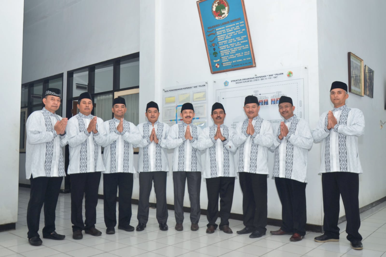 KOMPAK: Para pengurus Koperasi SAE Pujon selalu kompak dalam menjalankan amanah.