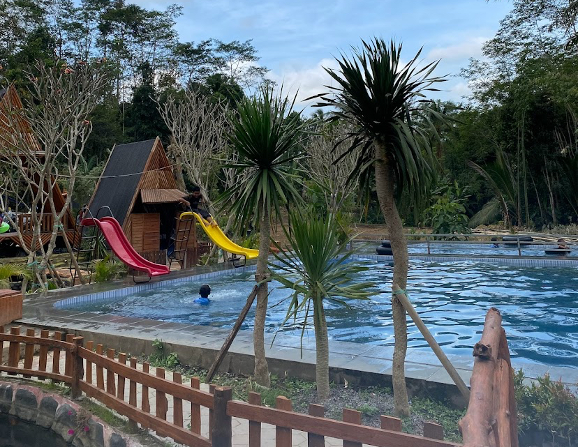 [Lembah Asri Waterpark]