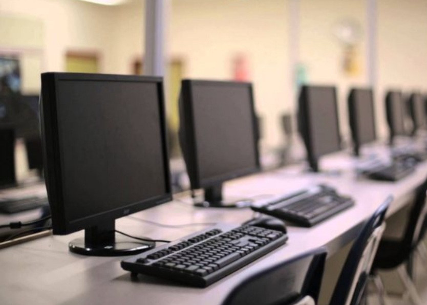 Ilustrasi ruang komputer untuk SNBT. (Istimewa)