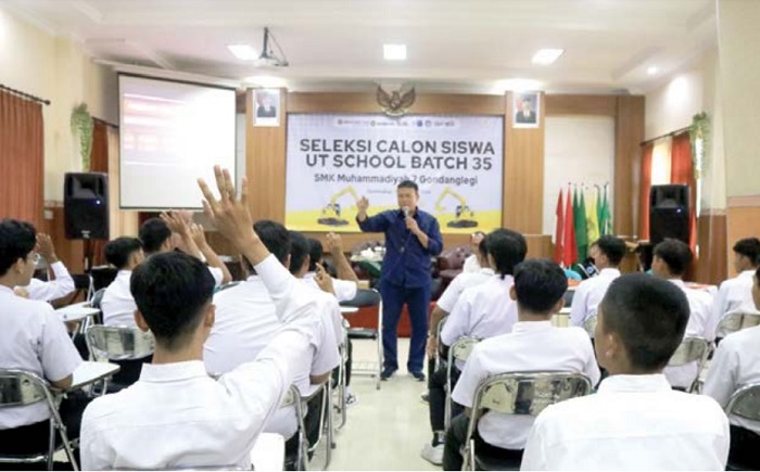 TERUS BERSINERGI: SMK Mutu menggandeng perusahaan dan sektor industri untuk melakukan rekrutmen tenaga kerja dari para siswa-siswinya.