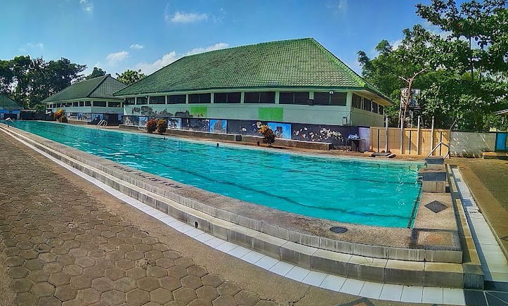 [Kolam Renang  B. Pinilih Yonzipur 5]