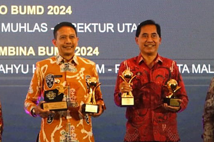 Pj Wali Kota Malang (kiri) dan Dirut Perumda Air Minum Tugu Tirta Nor Muhlas